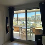 Apartment Marina Des Quilles, Grand T2 Climatise, Proche Plage, Parking Prive